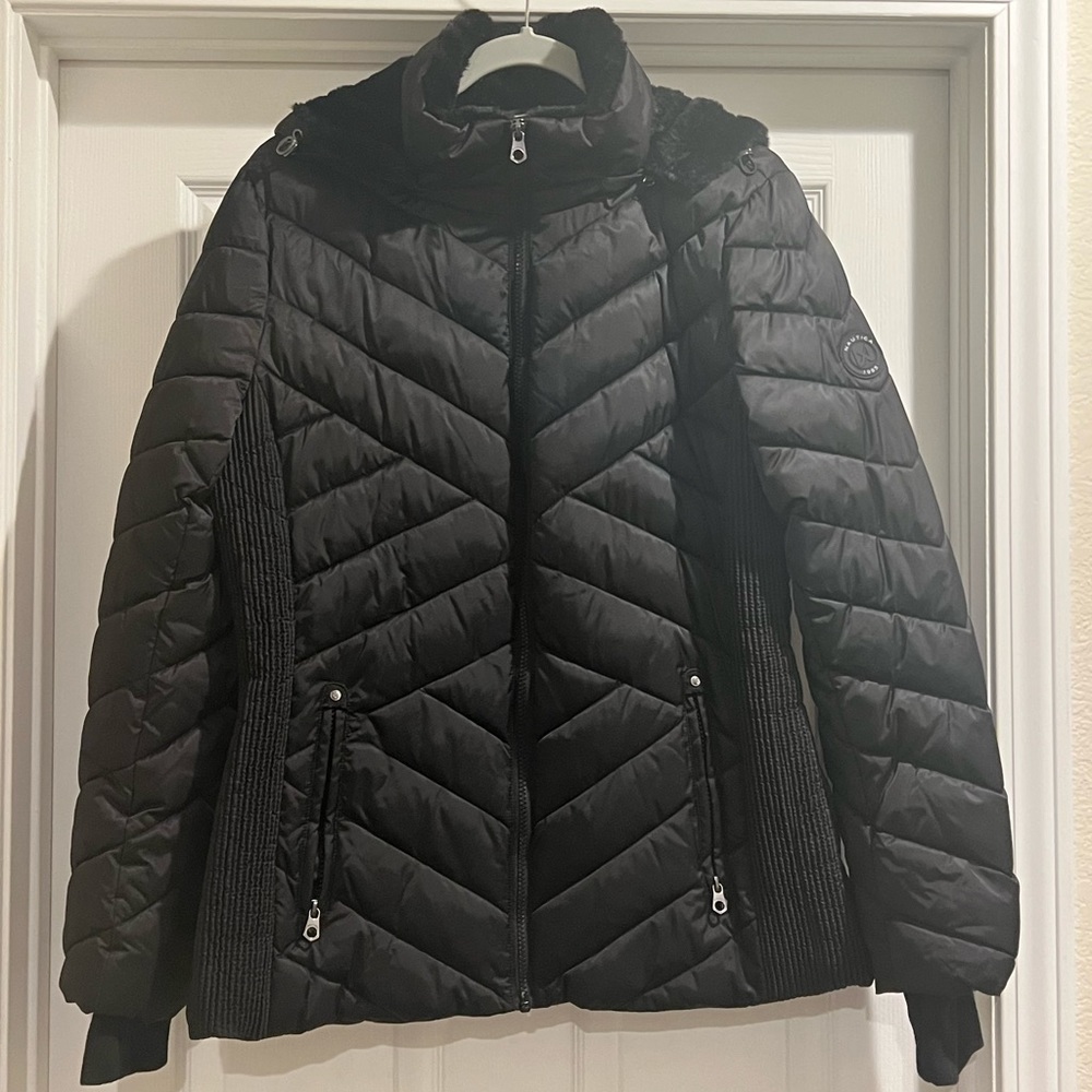 Nautica Women's puffer jacket with hood Size L